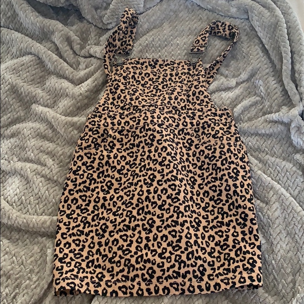 Such a cute overall dress